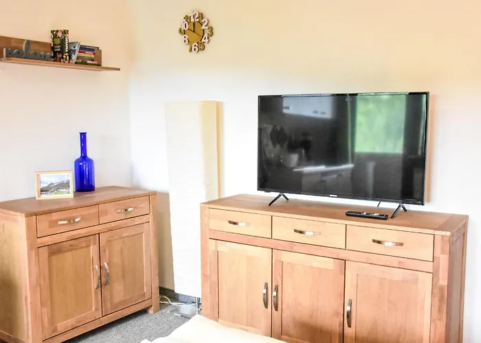 Esche 1 By Interhome Apartament *